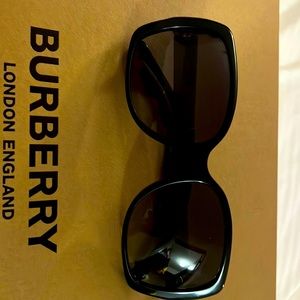 Authentic Burberry sunglasses